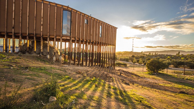 Casa Media Perra住宅,墨西哥瓜达卢佩,SantosBolívar