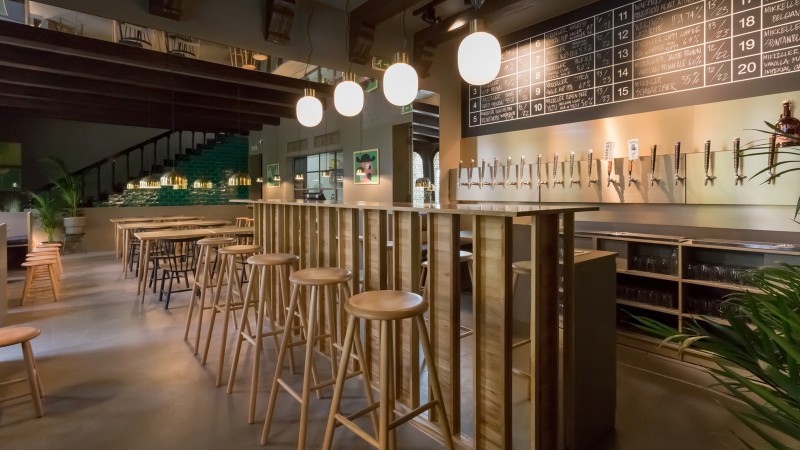 Mikkeller啤酒吧,罗马尼亚布加勒斯特,Bogdan Ciocodeica Studio