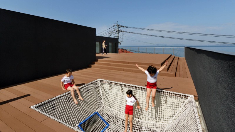 OB幼儿园,日本, HIBINOSEKKEI & Youji no Shiro