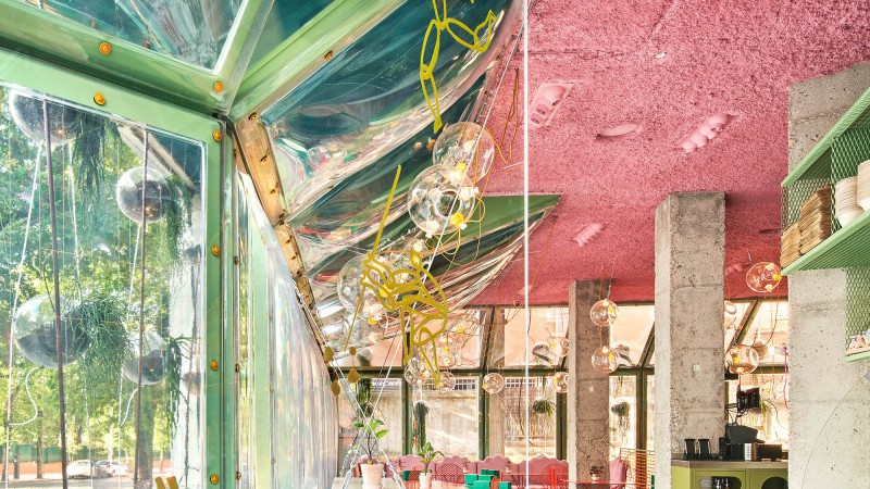 Run Run Run建筑干预,西班牙, Office for Political Innovation