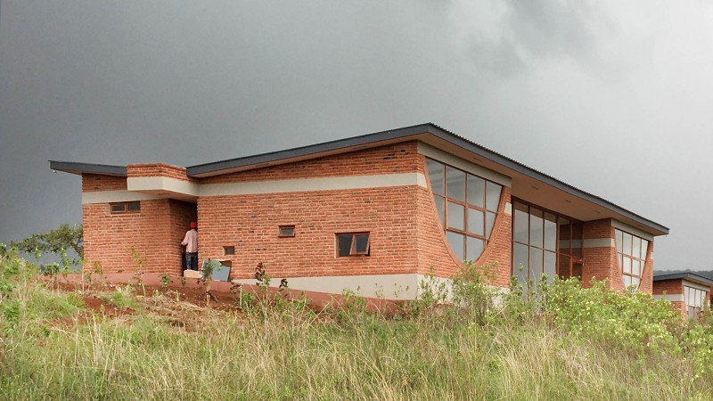 黑犀牛学院,坦桑尼亚,NLÉ