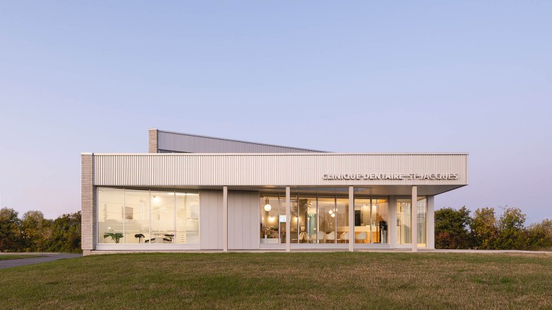 HT牙科诊所,加拿大,CARTA. Architecte + Designer