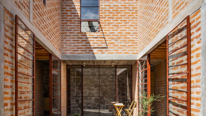 Nakasone之家,墨西哥, Escobedo Soliz