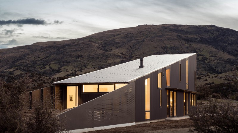 Wanaka 楔形屋,新西兰,Actual Architecture