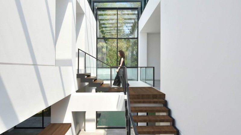 Ferdows之家,伊朗, KRDS