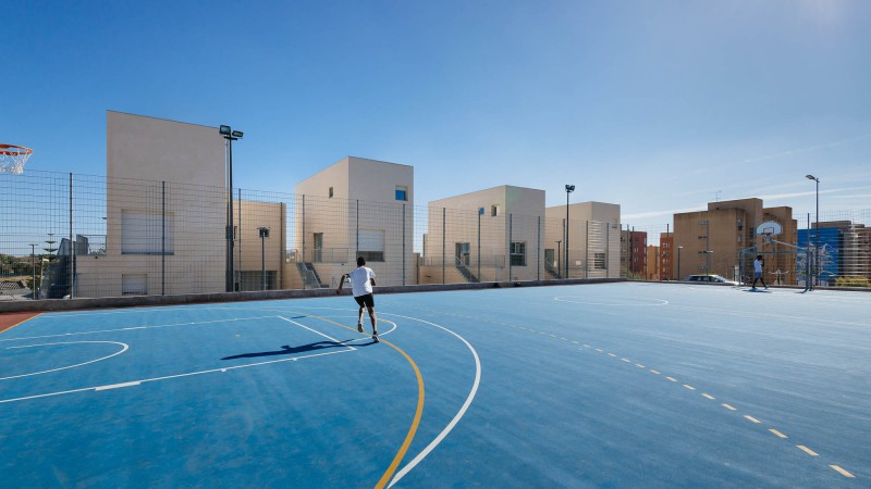 Bairro Padre Cruz的福利住房,里斯本,Alexandre Dias & Bruno Silvestre &LuísSpranger