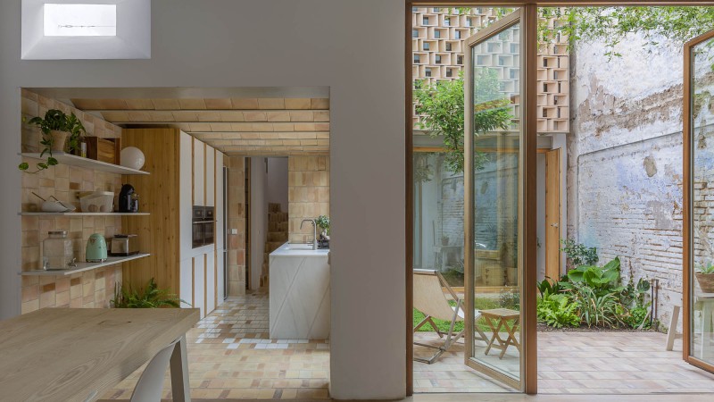 Claudia之家,西班牙,Arturo Sanz & Fran López López