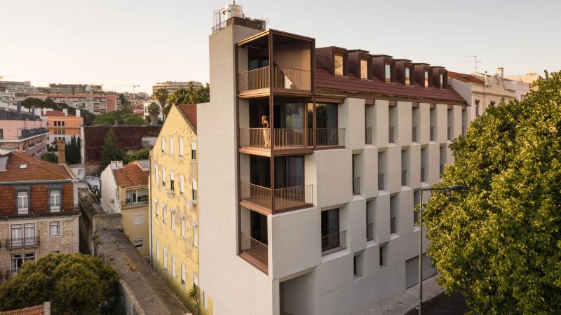 引水渠旁的公寓，葡萄牙，  António Costa Lima Arquitectos