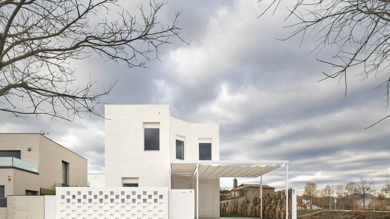 檐篷之间的房子，西班牙， unparelld'arquitectes