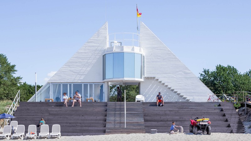 带圆形剧场的救生站，立陶宛，  DO Architects