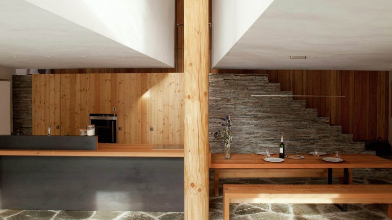 阿尔卑斯山农场的修复，法国，  Pierre-Doucerain & Adrien Felix-Faure