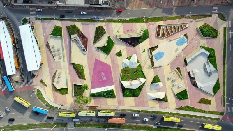 圣路易斯巴士站和城市改造 ，巴西， Natureza Urbana