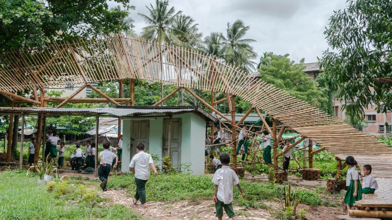 竹游乐场，缅甸， Blue Temple