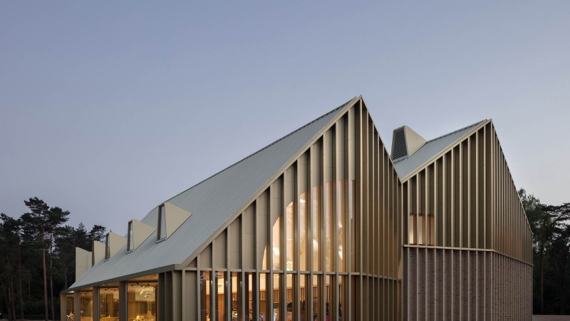 Hoge Veluwe 国家公园游客中心，荷兰，De Zwarte Hond & MONADNOCK