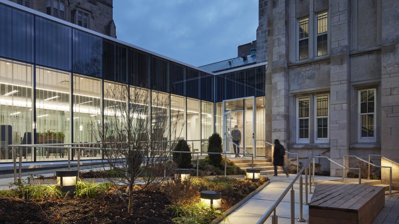 芝加哥大学学生健康中心，美国， Wight & Company