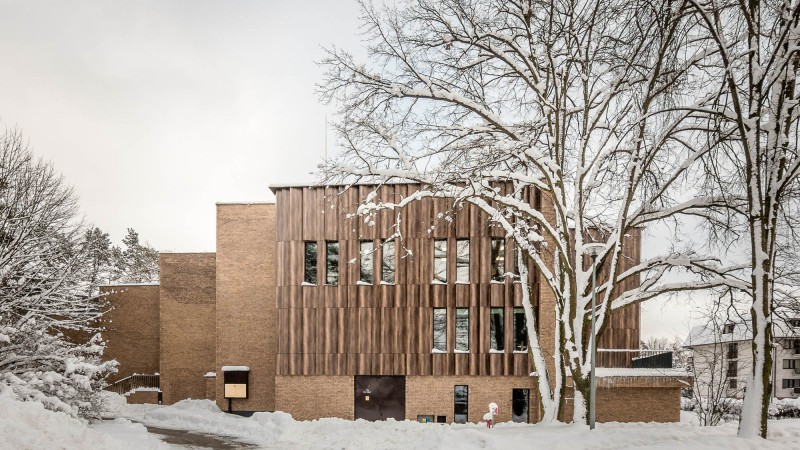 Fryderyk Chopin 音乐大学 ，波兰， ZUKOWSKI