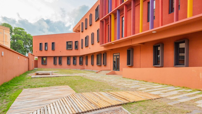 SÈMÈONE 中心，贝宁，  COBLOC Architecture