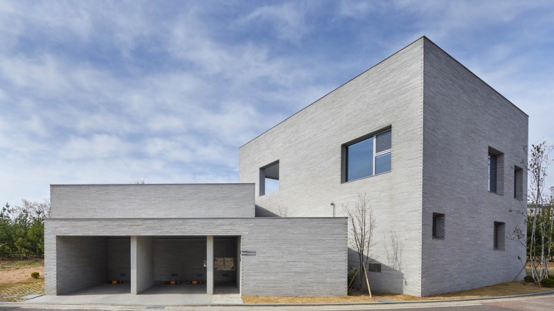 Unyang-dong Ria的两户人家，韩国，  Seoga Architecture