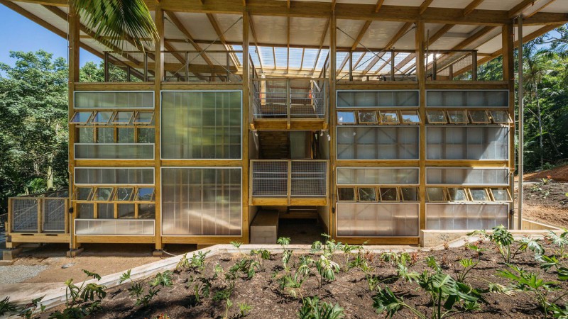 Juréia-Itatins森林基金会行政总部，巴西，  23 SUL Arquitetura