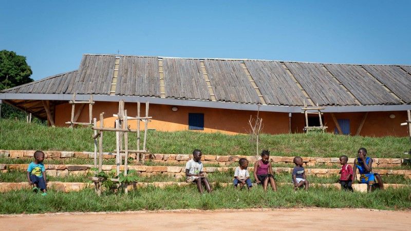 芥菜籽小学 ，乌干达，Localworks