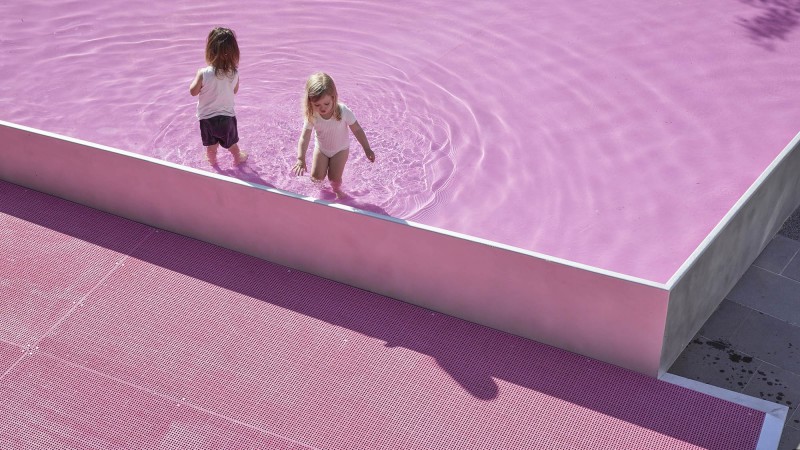 粉红池塘 ，墨尔本， Taylor Knights & James Carey