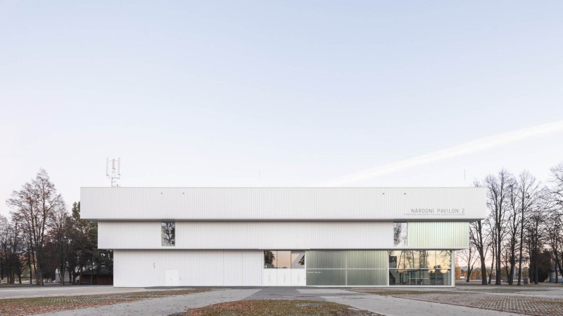 Z 展览馆，捷克， A8000