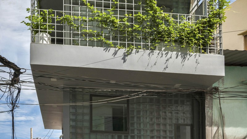 玻璃砖微型住宅 ，越南， ROOM+ Design & Build