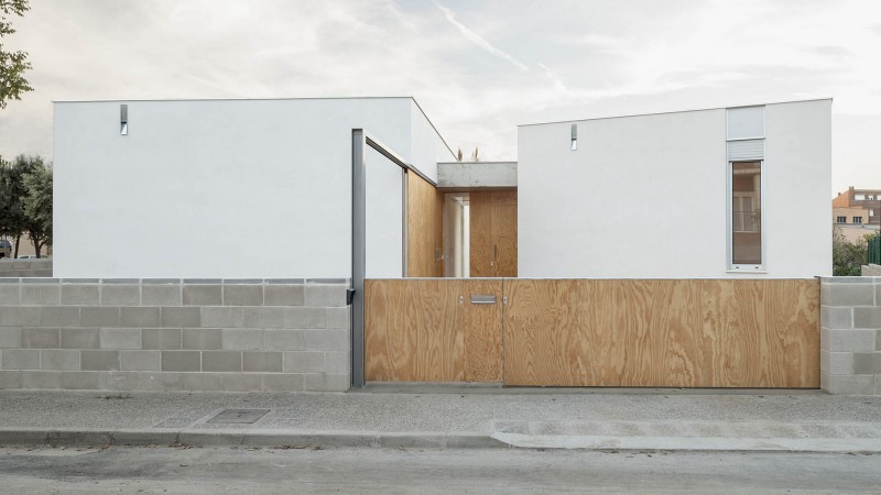 溪流前的房子 ，西班牙， 05 AM Arquitectura