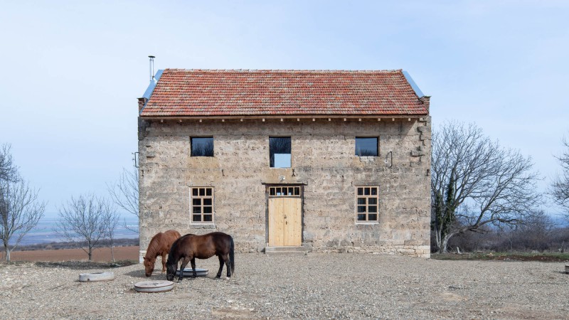 老磨坊改建为文化中心 ，保加利亚， studio nada