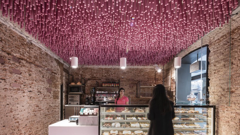 12,000 根粉红色的木棍 ，马德里， Ideo arquitectura