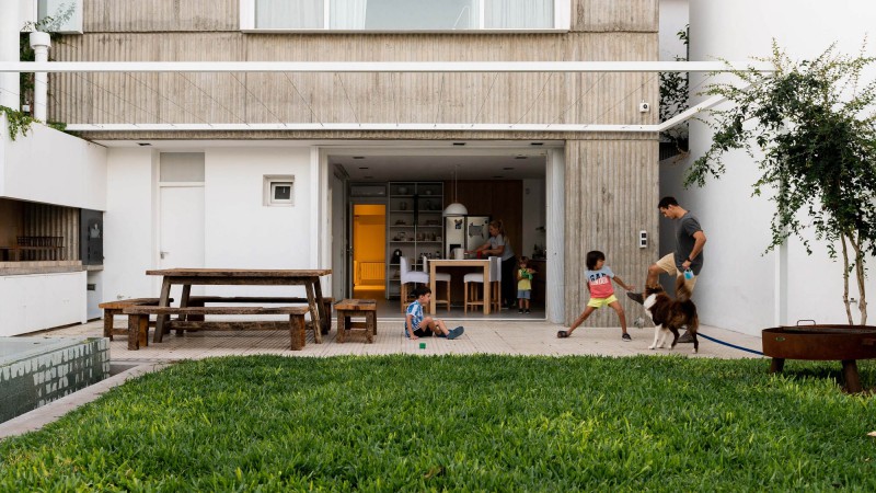 Articulated Boxes House 翻修，阿根廷， Paralelo Colectivo