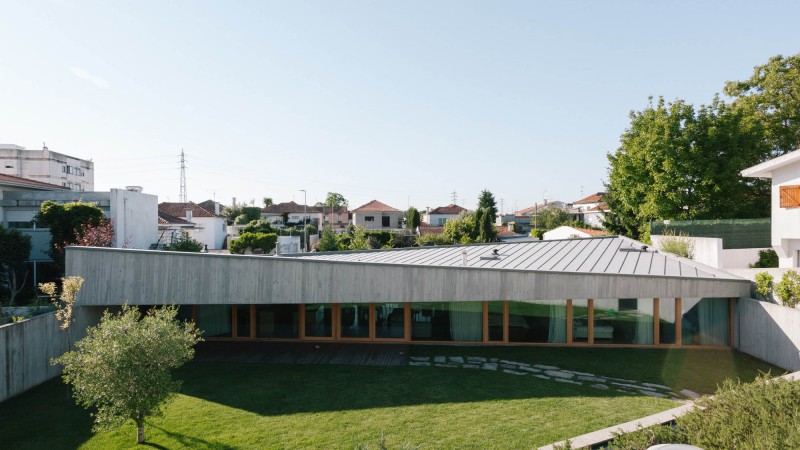 Santo Tirso 2之家，葡萄牙，Nuno Brandão Costa