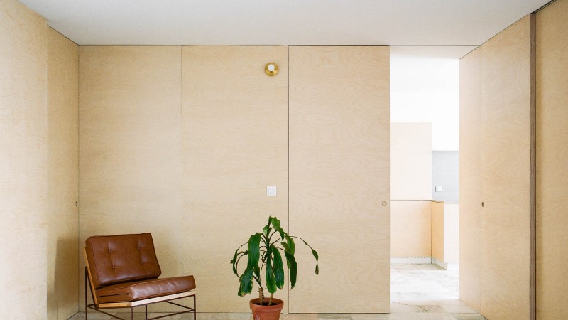 Next Door之家，葡萄牙，  MG-O