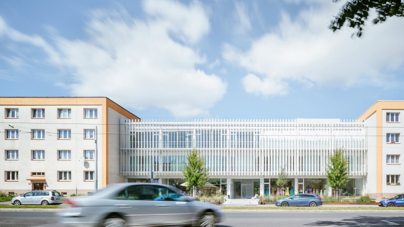 Petřiny82多功能建筑，捷克， Lucie Němcová