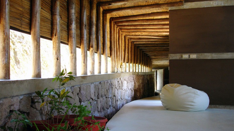 Between Walls之家，厄瓜多尔， AL BORDE