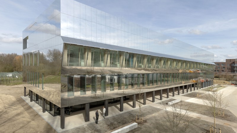 Vaccinopolis 中心，比利时，Proof of the sum