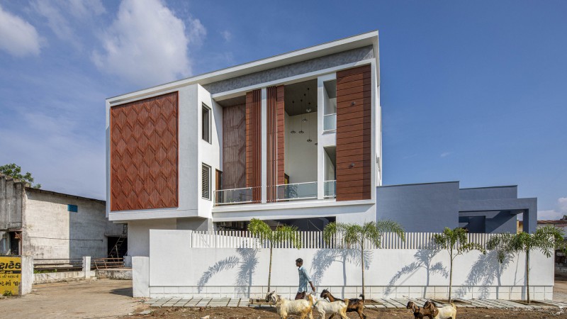 垂直庭院之家，印度，Manoj Patel Design Studio