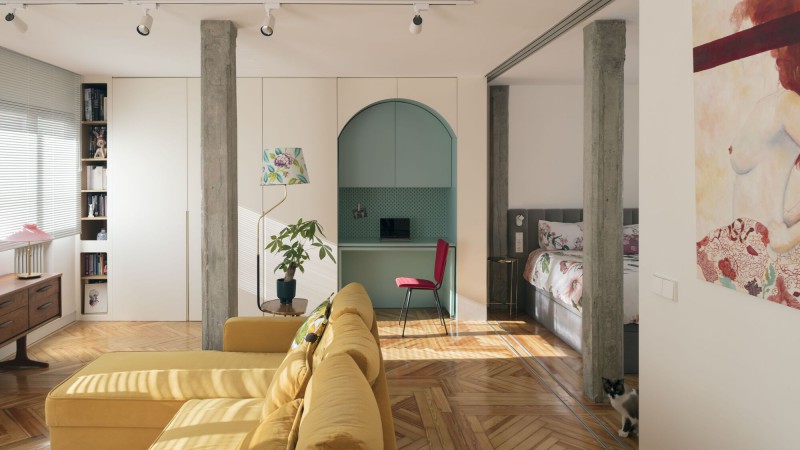 P-651 翻修，西班牙， SUAV + Carmen Ana de Miguel