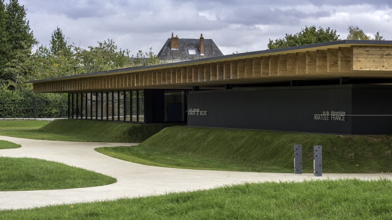 带体育设施的综合学校 ，法国， Marjan Hessamfar & Joe Vérons architectes associés