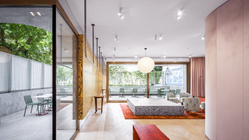 Aparterre 商店，罗马尼亚 ，Bogdan Ciocodeica Studio