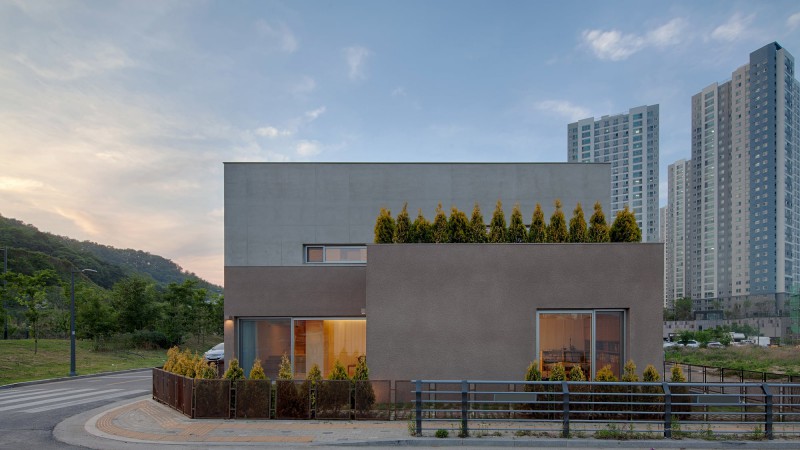 Essay 之家，韩国， 100A associates