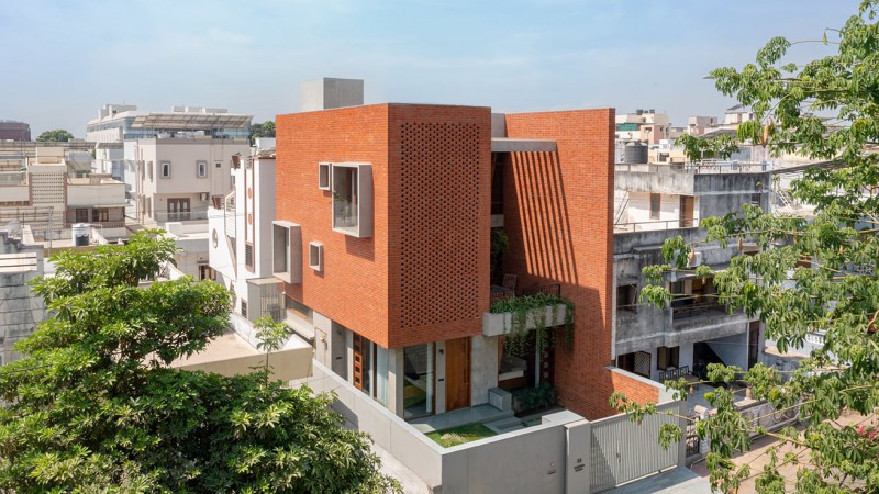 漂浮的庭院住宅 ，印度，TRAANSPACE