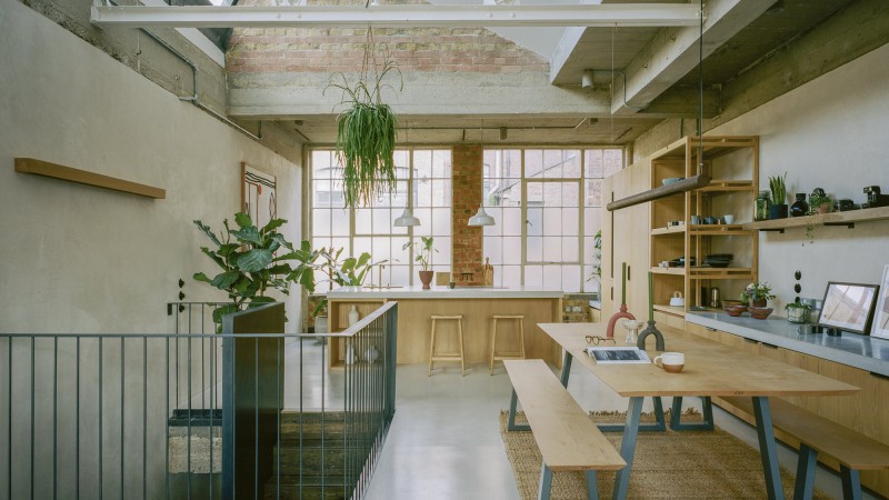 Earthrise 工作室，英国， Studio McW