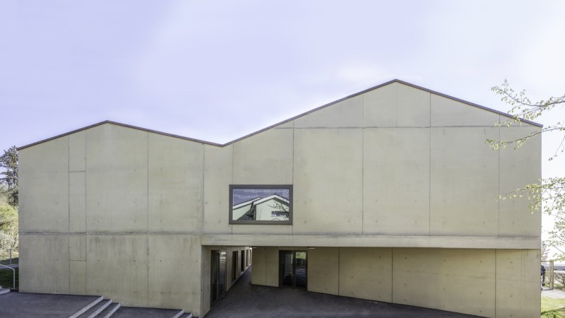 Evilard 小学扩建，瑞士， dolmus architects