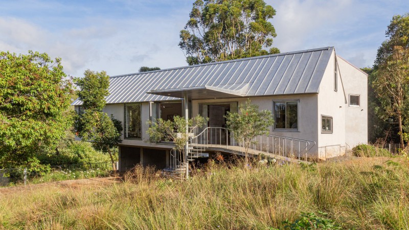 Nilgiris 的野草屋 ，印度， Mathew and Ghosh Architects