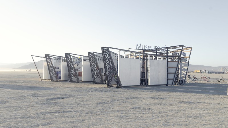 没有观众的博物馆火人节 2022 ，美国，John Marx + J Absinthia Vermut