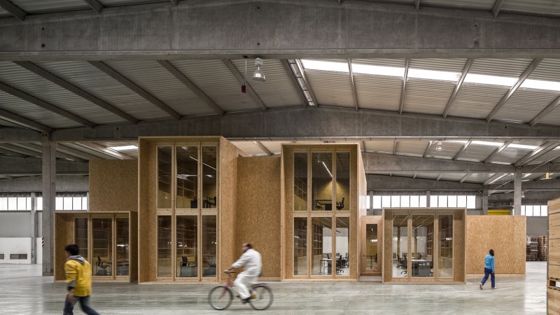 Escritórios Revigrés ，葡萄牙， Carlos Castanheira