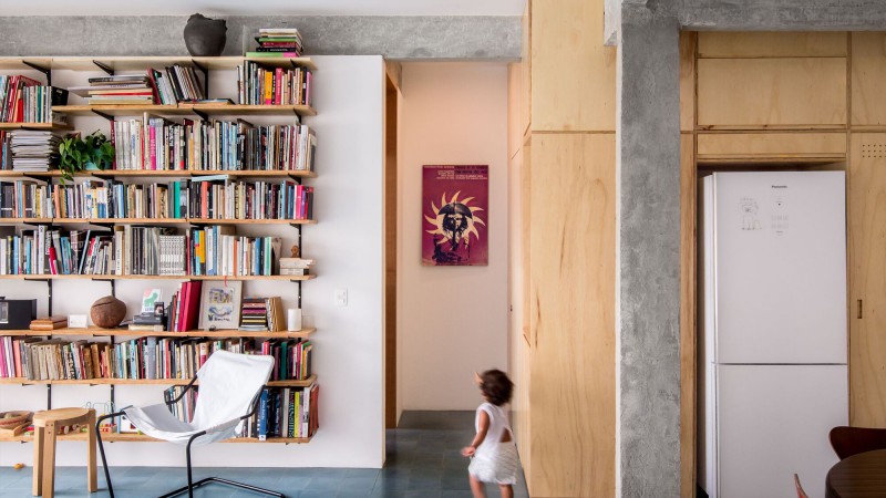 巴朗天空下的公寓翻新，巴西，entre escalas + Alexandre Benoit