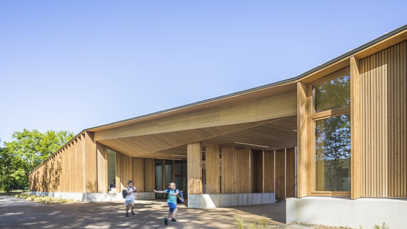 Grandes Terres小学扩建及娱乐中心，法国，Hesters Oyon