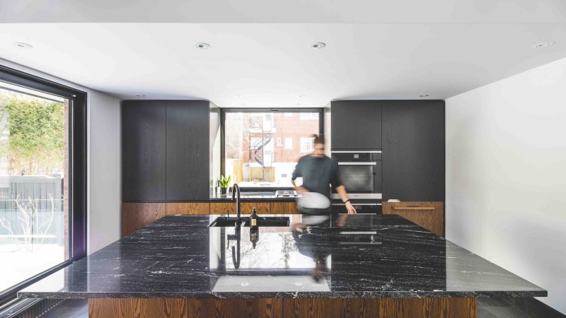 La Cardinale ，蒙特利尔， L. McComber